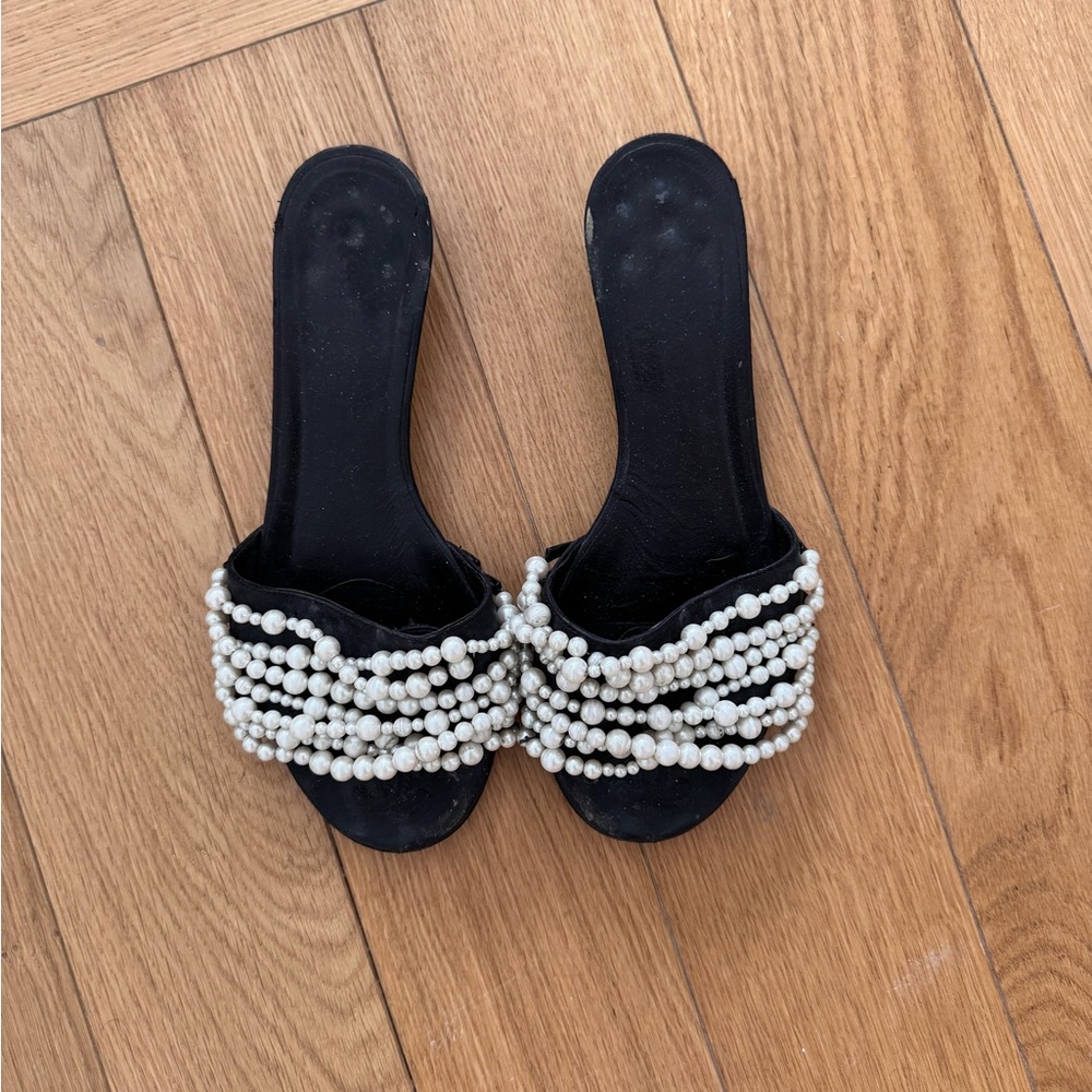 Chanel Elegant Black Pearl-Embellished Women's Slides